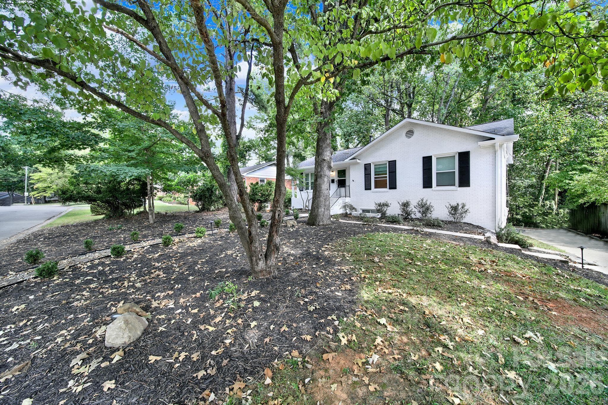 Single Family Residence at 7439 Watercrest Road, Charlotte, photo 30 of 32