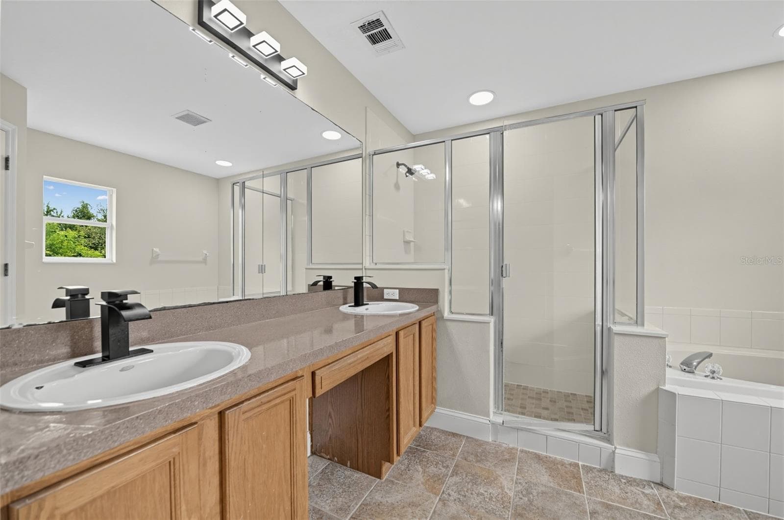 Single Family Residence at 10106 HIDDEN DUNES LN, ORLANDO, photo 25 of 27