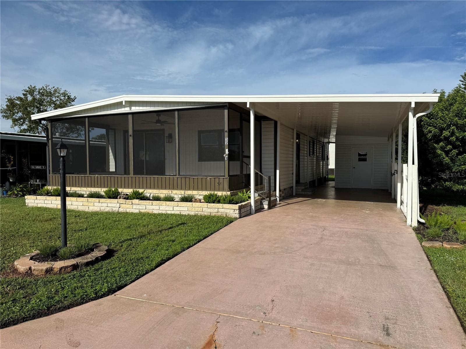 Manufactured Home at 6710 36TH AVE E #32, PALMETTO, photo 2 of 37