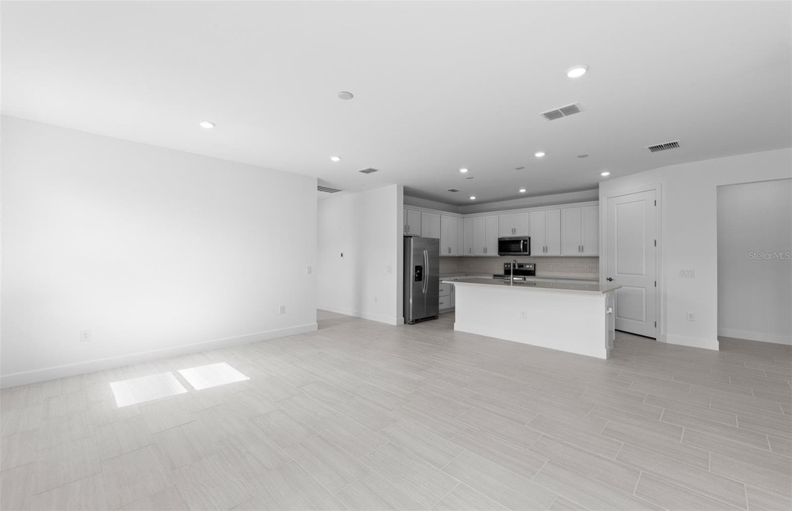 Single Family Residence at 6962 MINNEOLA CT, NOKOMIS, photo 12 of 22