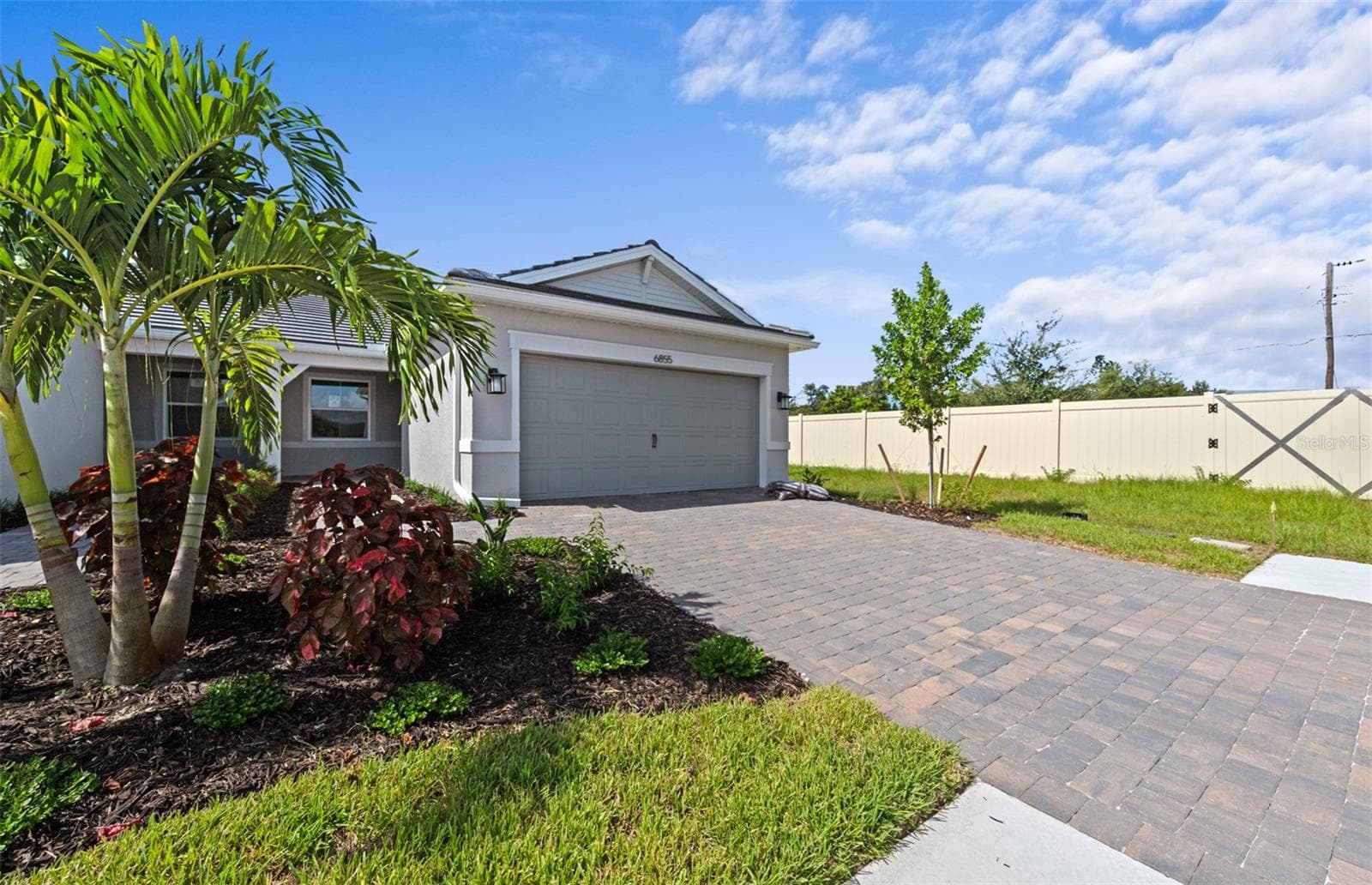 Available Now!! Come tour today.. - 6855 CALI CT, NOKOMIS