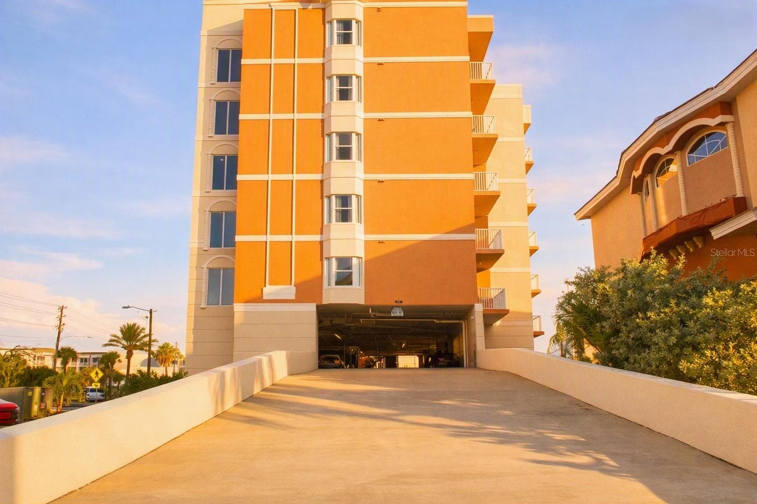 Upper Level Parking - 13101 GULF BLVD #1605, MADEIRA BEACH