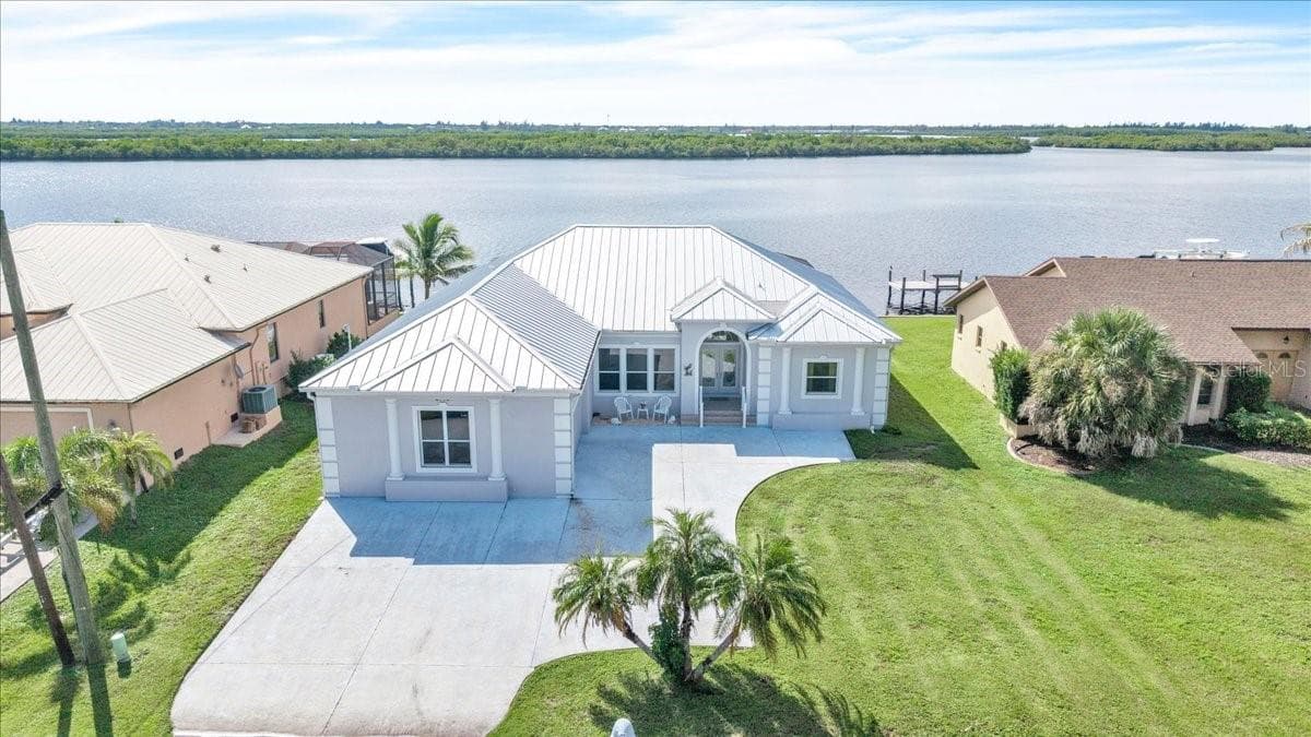 3772 PEACE RIVER DR
