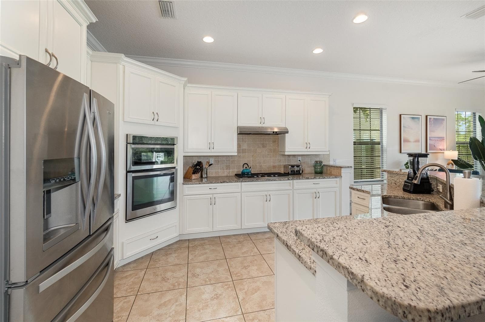 Single Family Residence at 949 DESERT MOUNTAIN CT, KISSIMMEE, photo 8 of 83