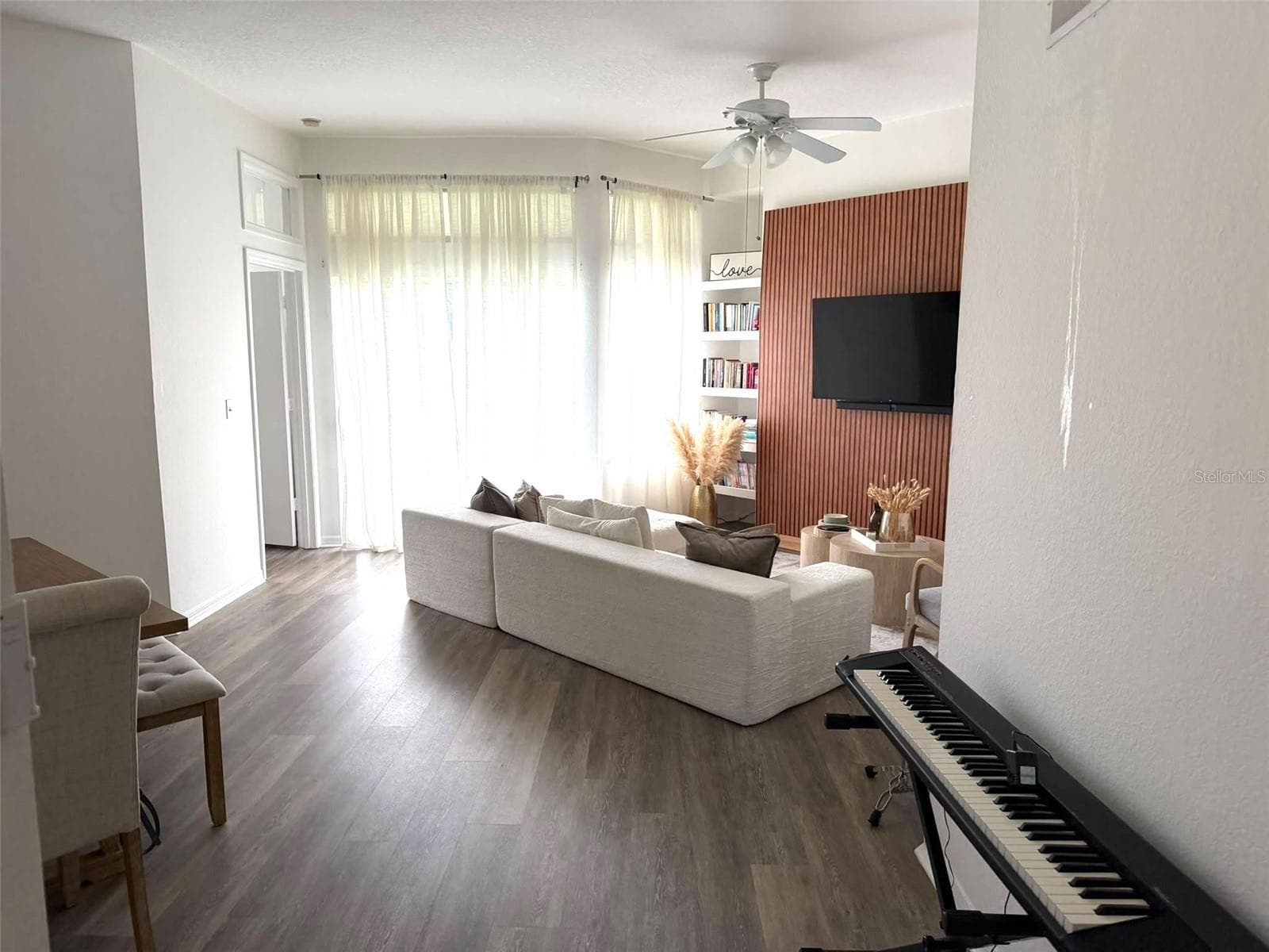 Condominium at 7360 WESTPOINTE BLVD #127, ORLANDO, photo 3 of 46