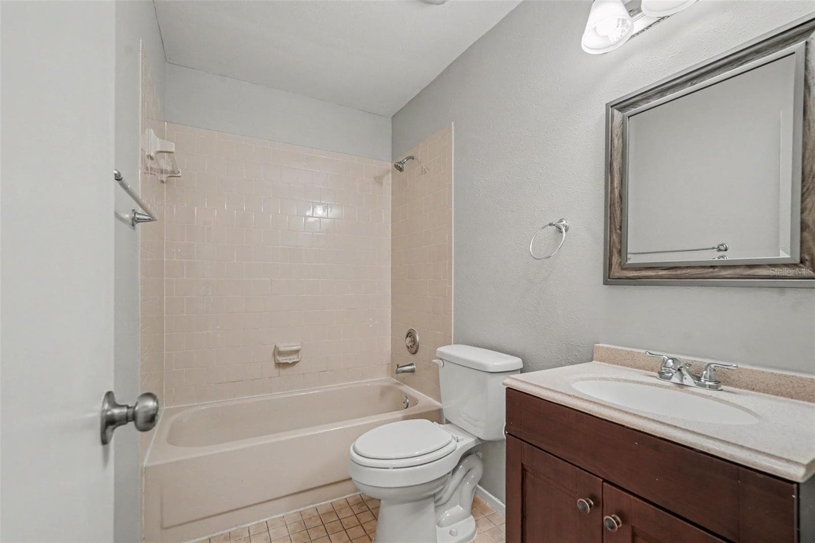 Single Family Residence at 5953 BIRCHWOOD DR, TAMPA, photo 16 of 21