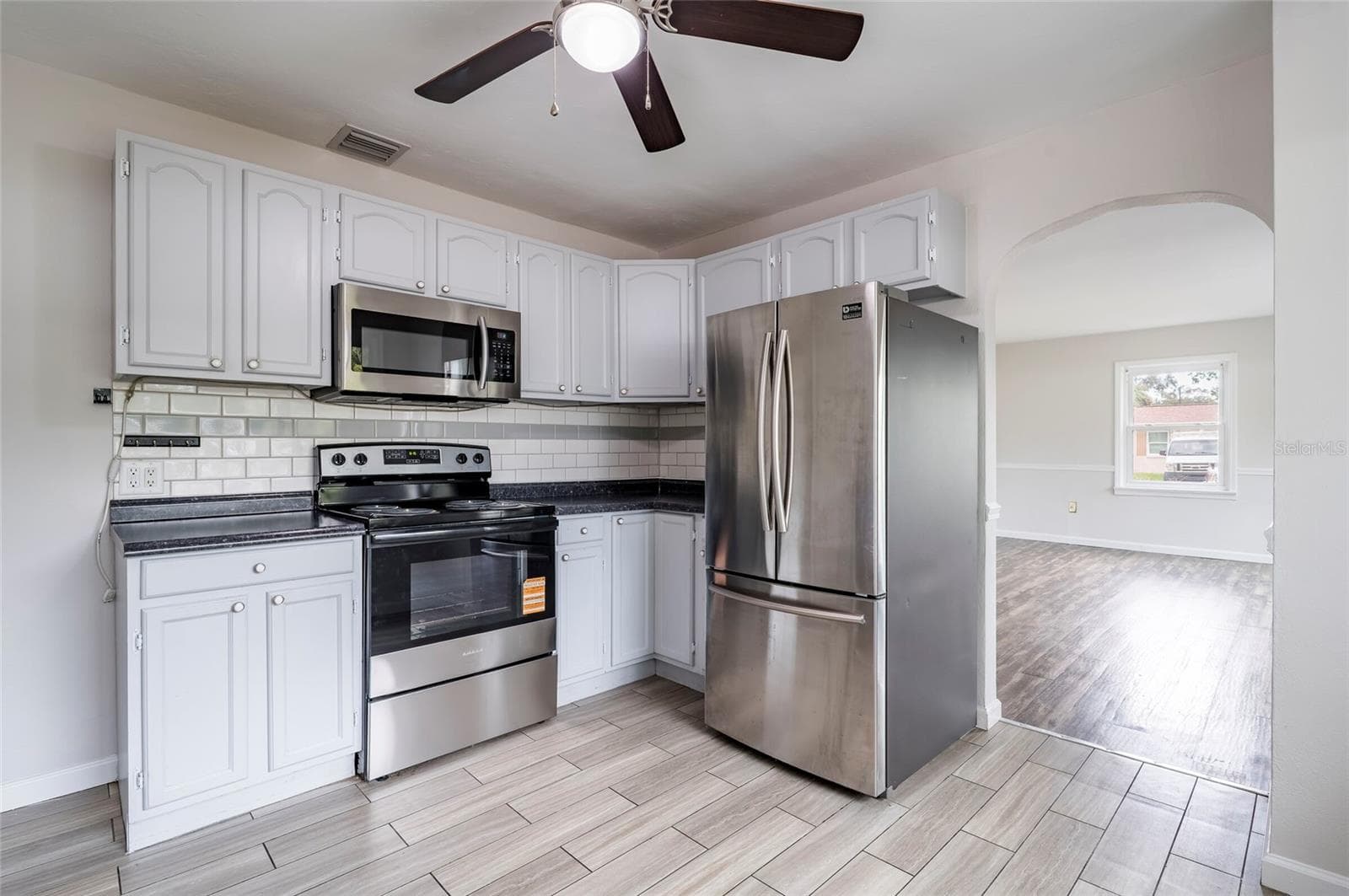 Single Family Residence at 1700 TROTTER RD, LARGO, photo 11 of 26