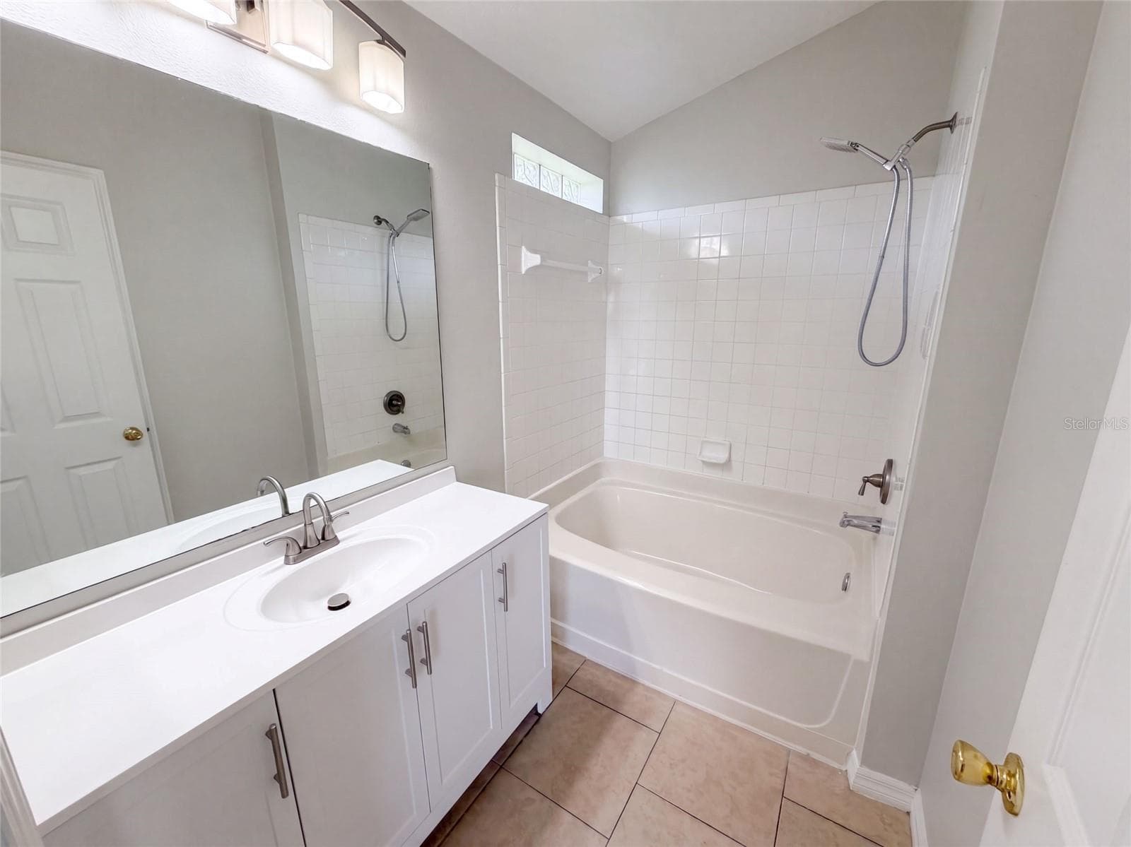 Single Family Residence at 225 SOUTHBRIDGE CIR, KISSIMMEE, photo 19 of 37