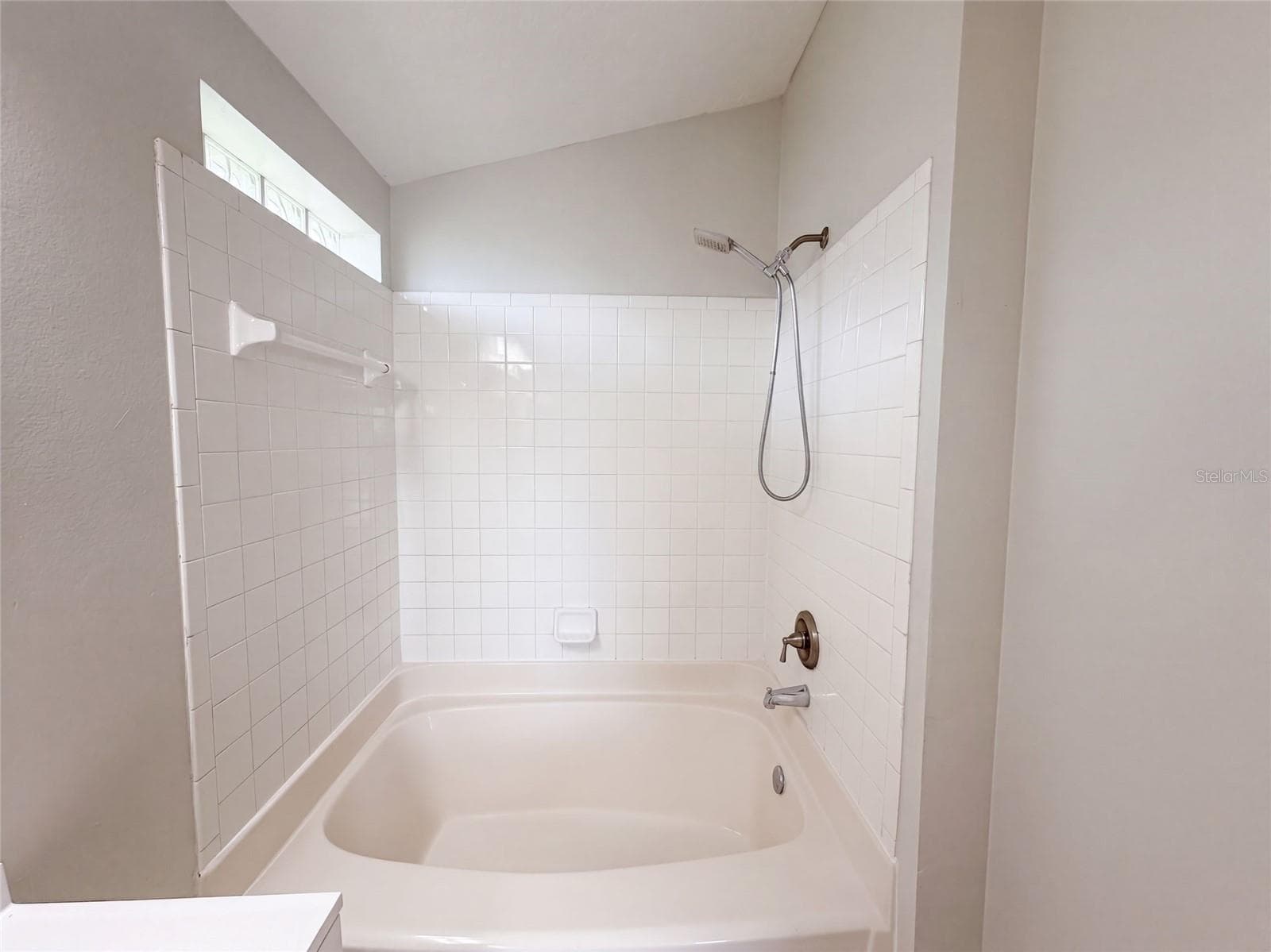Single Family Residence at 225 SOUTHBRIDGE CIR, KISSIMMEE, photo 20 of 37