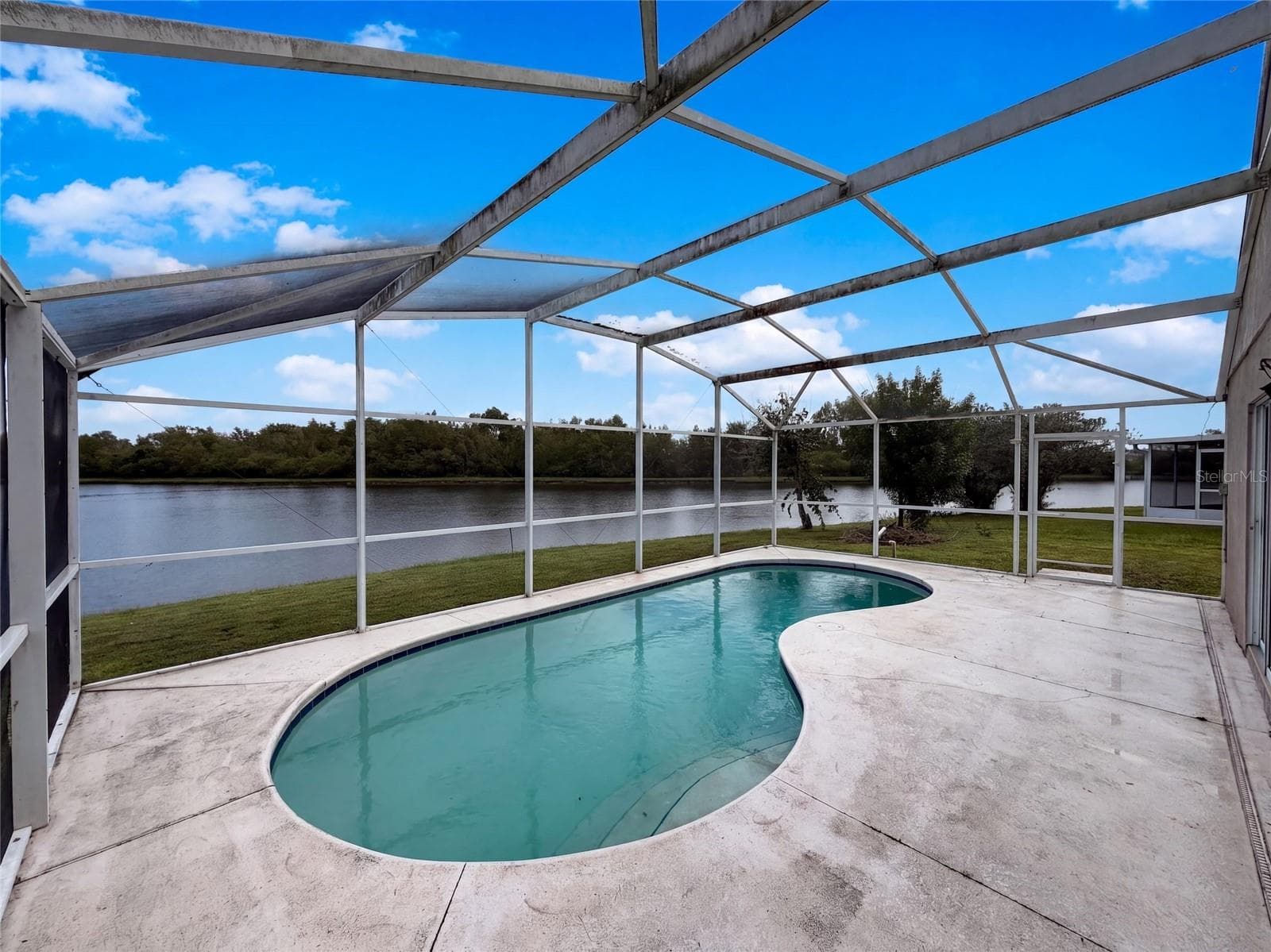 Single Family Residence at 225 SOUTHBRIDGE CIR, KISSIMMEE, photo 28 of 37