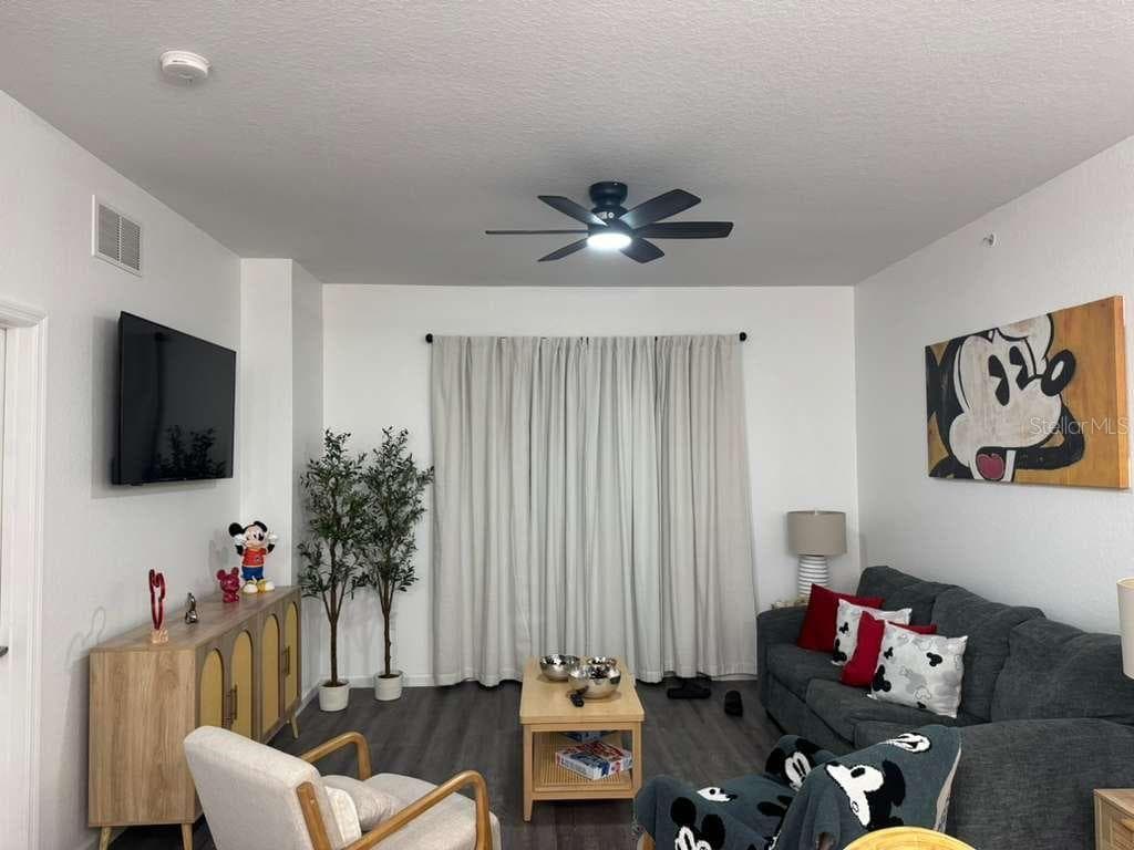 Condominium at LAKE BUENA VISTA RESIDENCE VILLAGE 1 PH, ORLANDO, photo 4 of 22