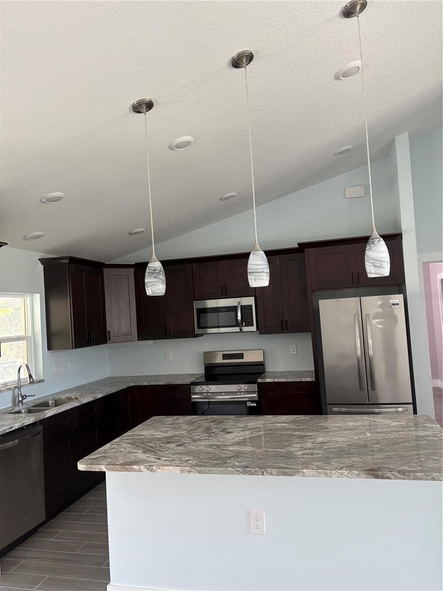 Single Family Residence at 7227 PINEDALE DR, PORT CHARLOTTE, photo 4 of 26