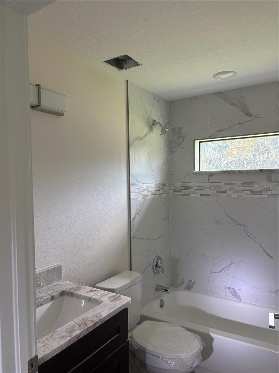 Single Family Residence at 7227 PINEDALE DR, PORT CHARLOTTE, photo 14 of 26