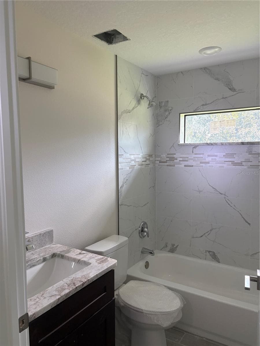 Single Family Residence at 7227 PINEDALE DR, PORT CHARLOTTE, photo 15 of 26