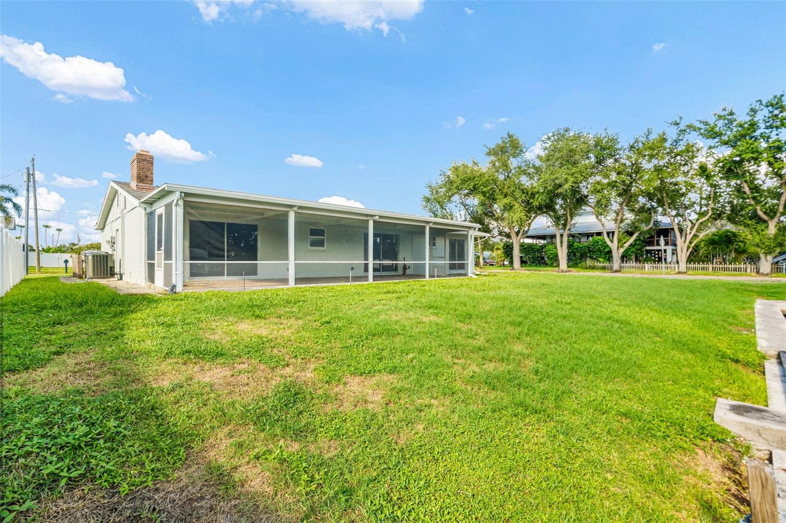 Single Family Residence at 4405 PINFISH LN, PALMETTO, photo 32 of 41