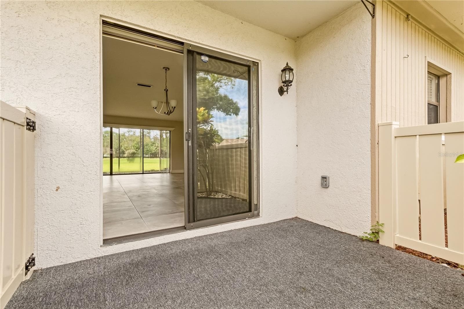 Front patio area - 260 MICHAELS CIR, OLDSMAR