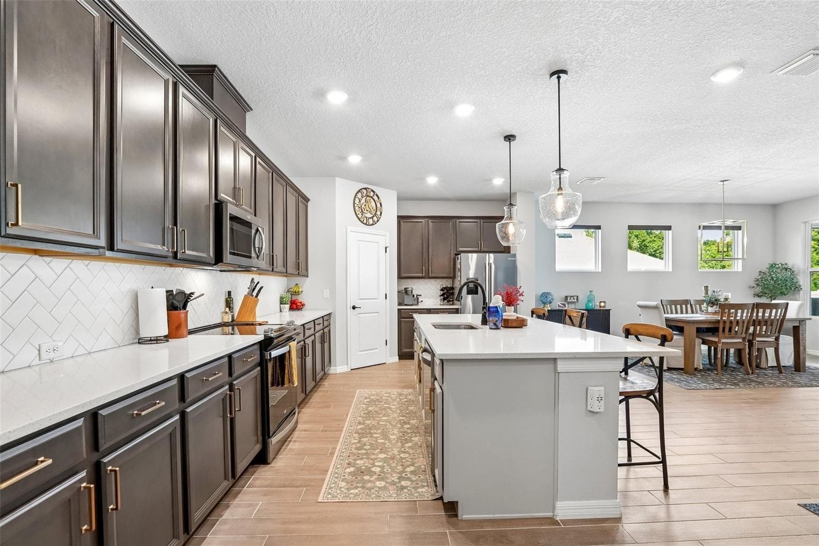 Single Family Residence at 32515 CARMELA CIR, SAN ANTONIO, photo 10 of 35