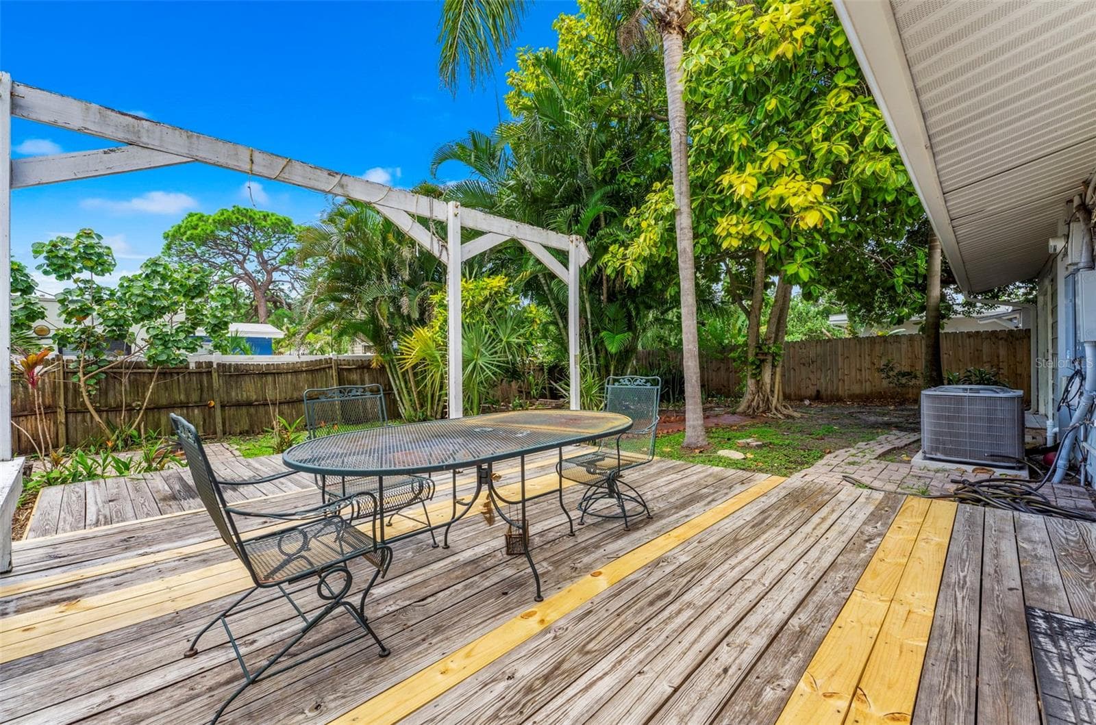 Single Family Residence at 2488 DAVIS BLVD, SARASOTA, photo 30 of 47