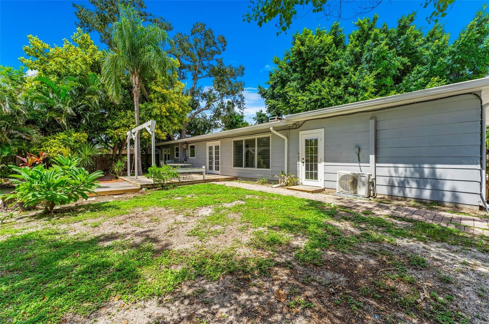 Single Family Residence at 2488 DAVIS BLVD, SARASOTA, photo 35 of 47