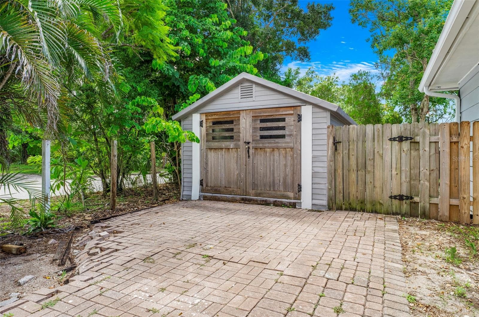 Single Family Residence at 2488 DAVIS BLVD, SARASOTA, photo 36 of 47