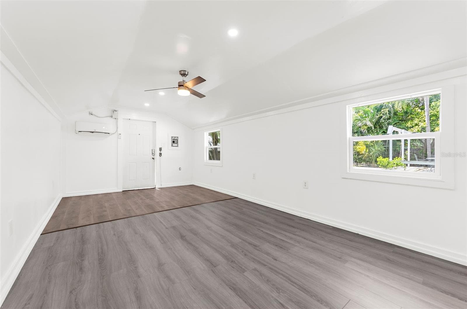Single Family Residence at 2488 DAVIS BLVD, SARASOTA, photo 39 of 47