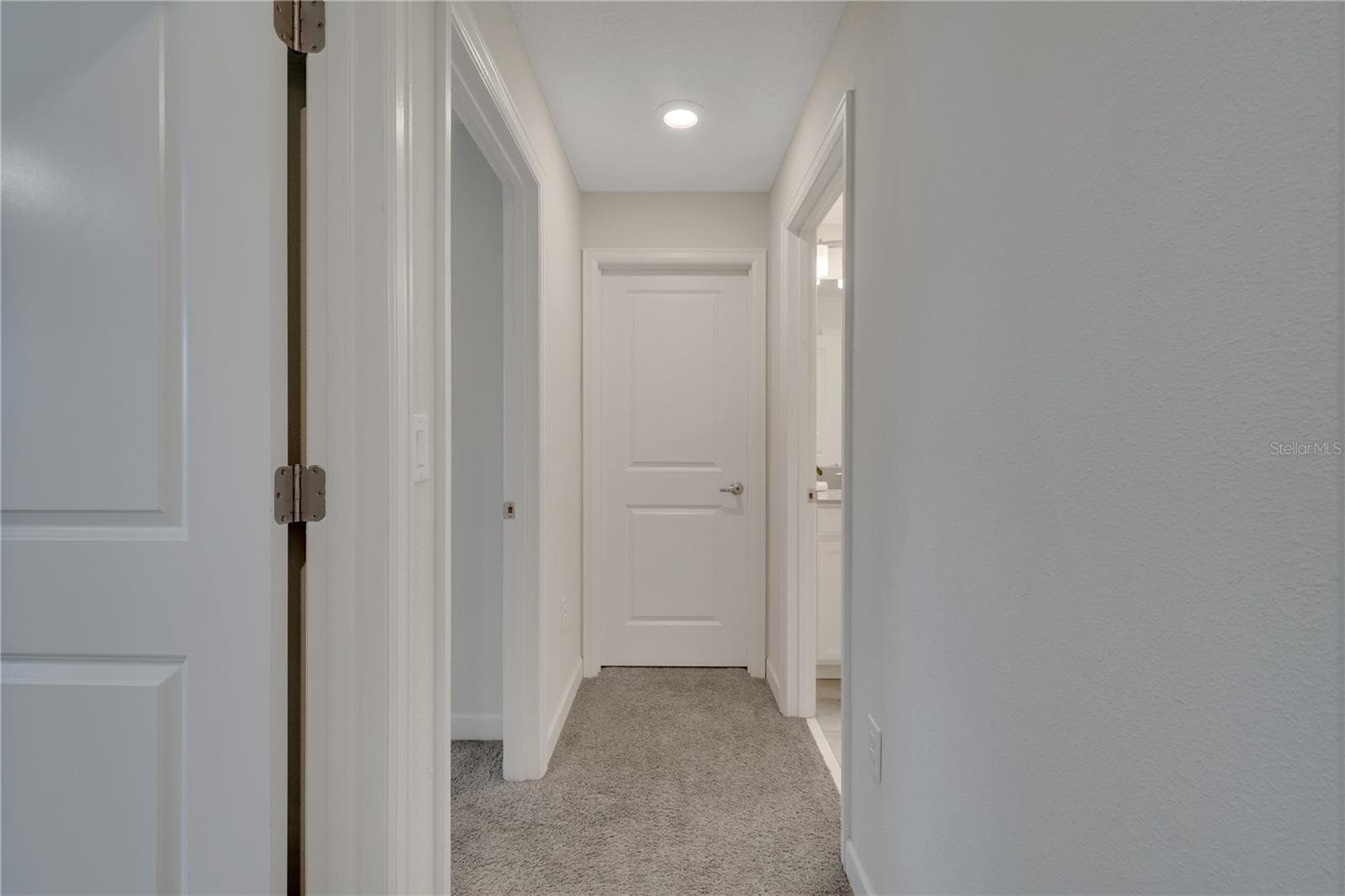 2nd. floor Hallway - 1557 SANDBAGGER DR, DAVENPORT