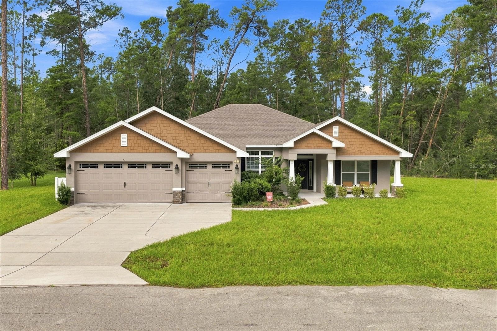 Front Exterior - 5 PETUNIAS CT, HOMOSASSA