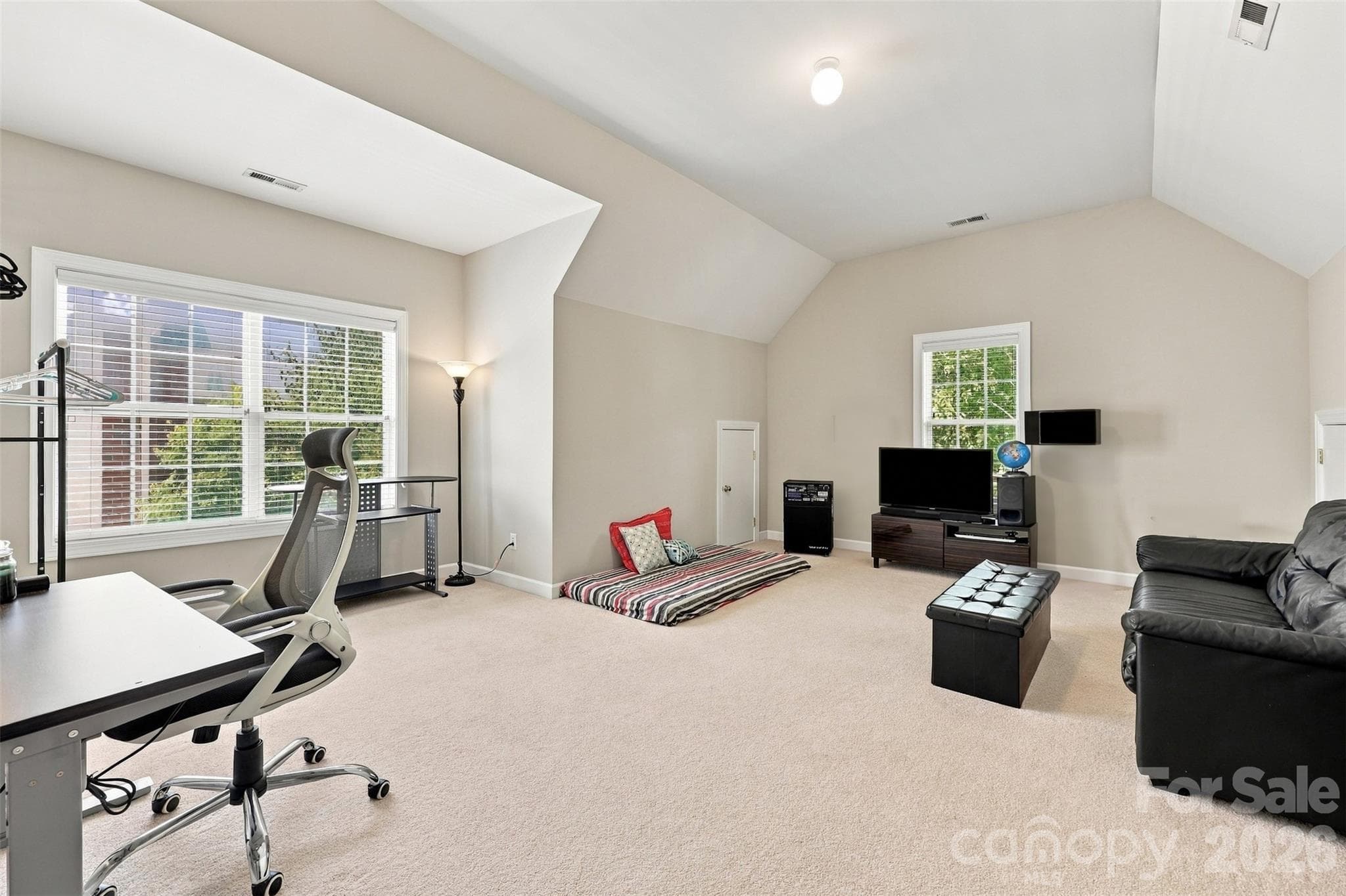 Single Family Residence at 15110 Redwood Valley Lane, Charlotte, photo 20 of 44