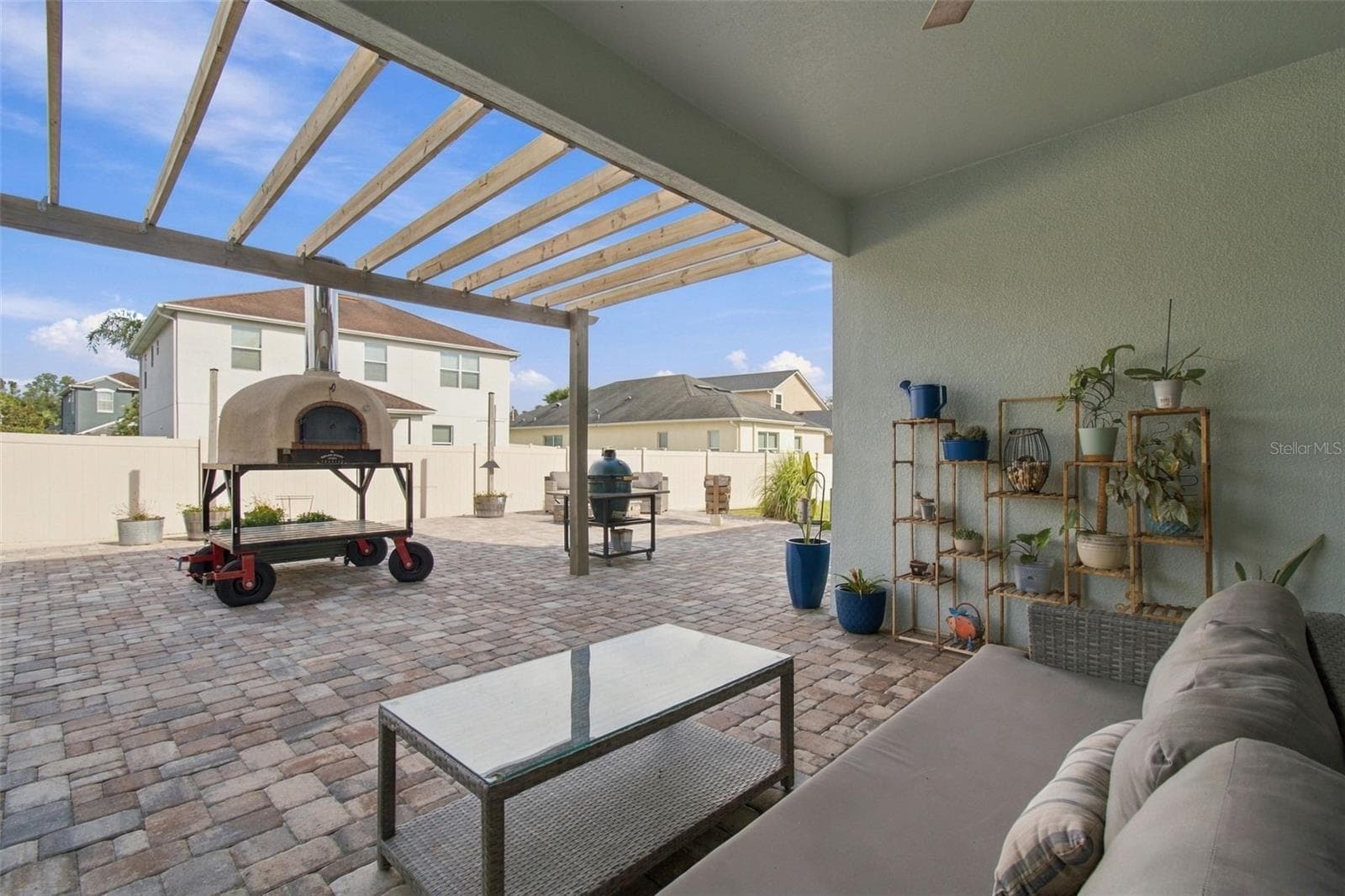 Pavered Lanai - 3335 STONEGATE FALLS DR, LAND O LAKES