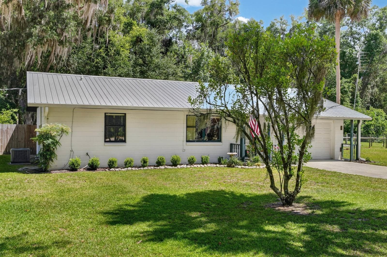 Single Family Residence at 104 WOODCREST AVE, SATSUMA, photo 4 of 66