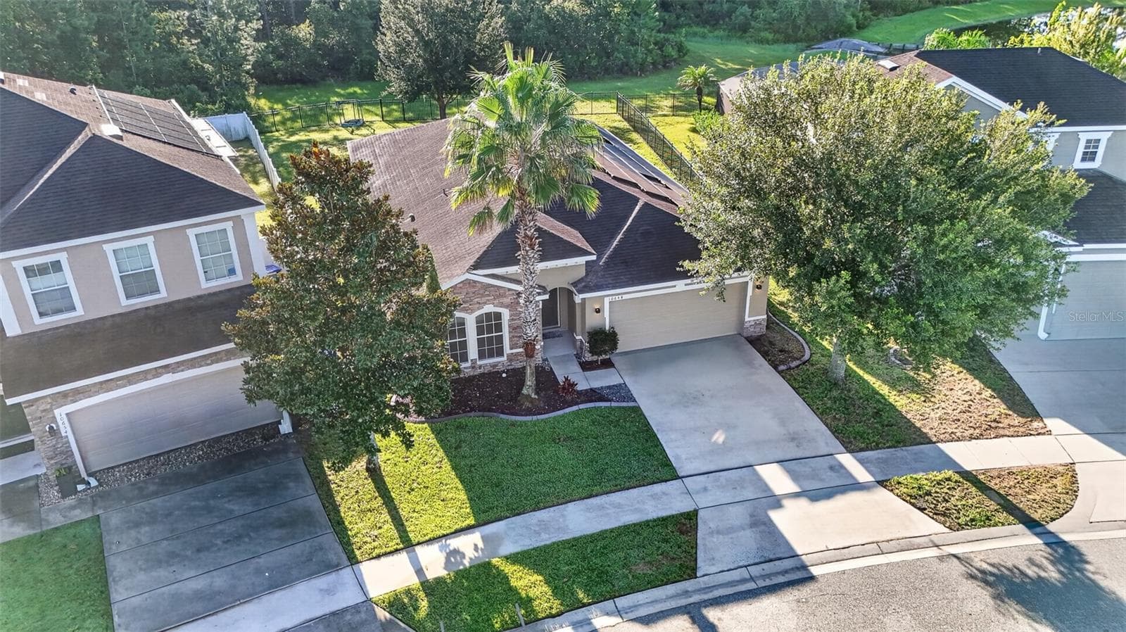 Single Family Residence at 10648 INSIDE LOOP, ORLANDO, photo 4 of 47