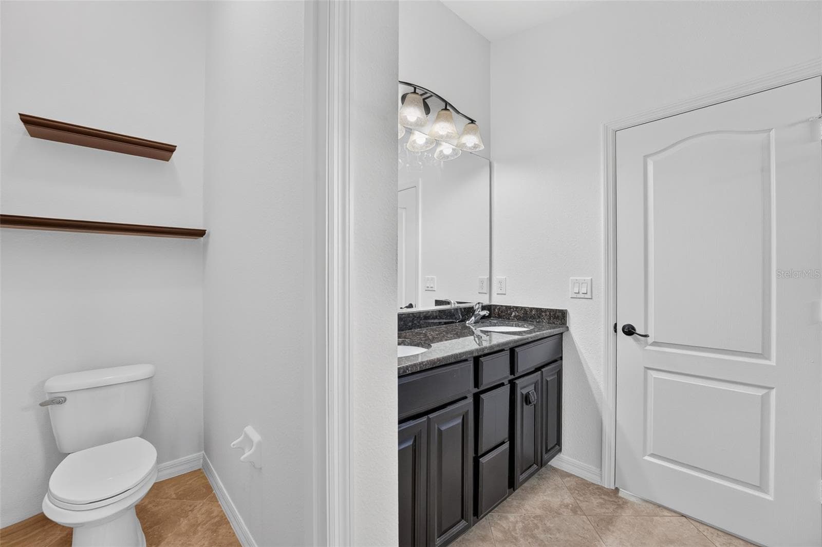 Single Family Residence at 10648 INSIDE LOOP, ORLANDO, photo 31 of 47
