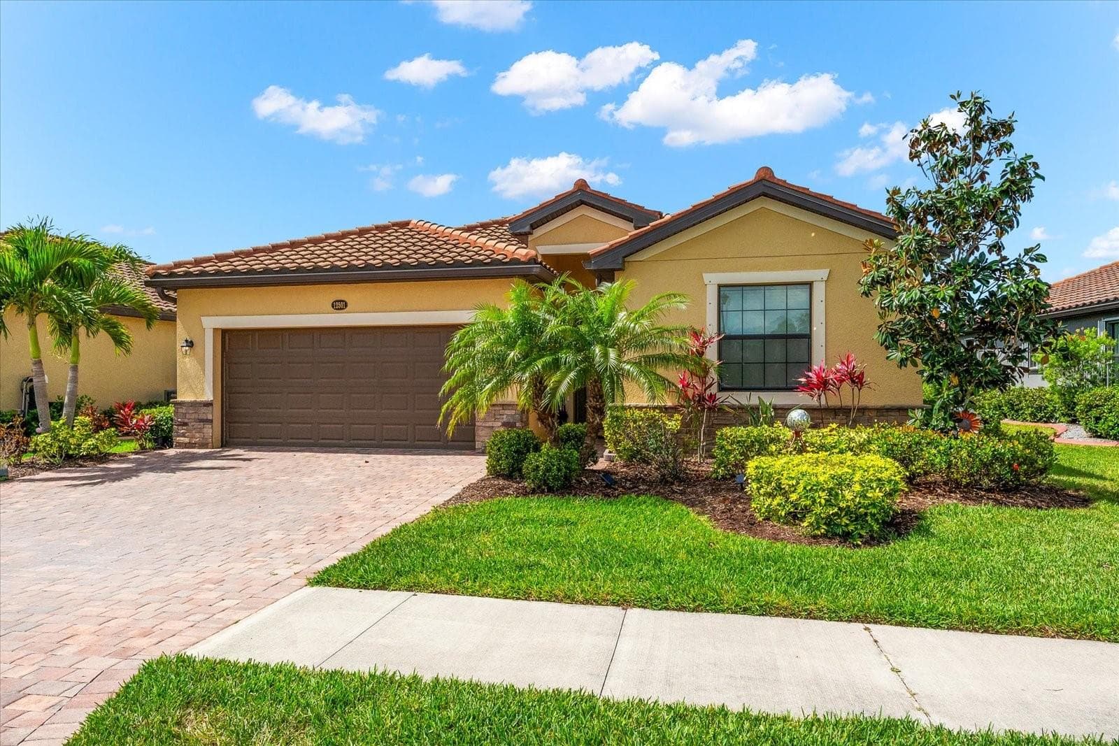 12501 CINQUETERRE DR