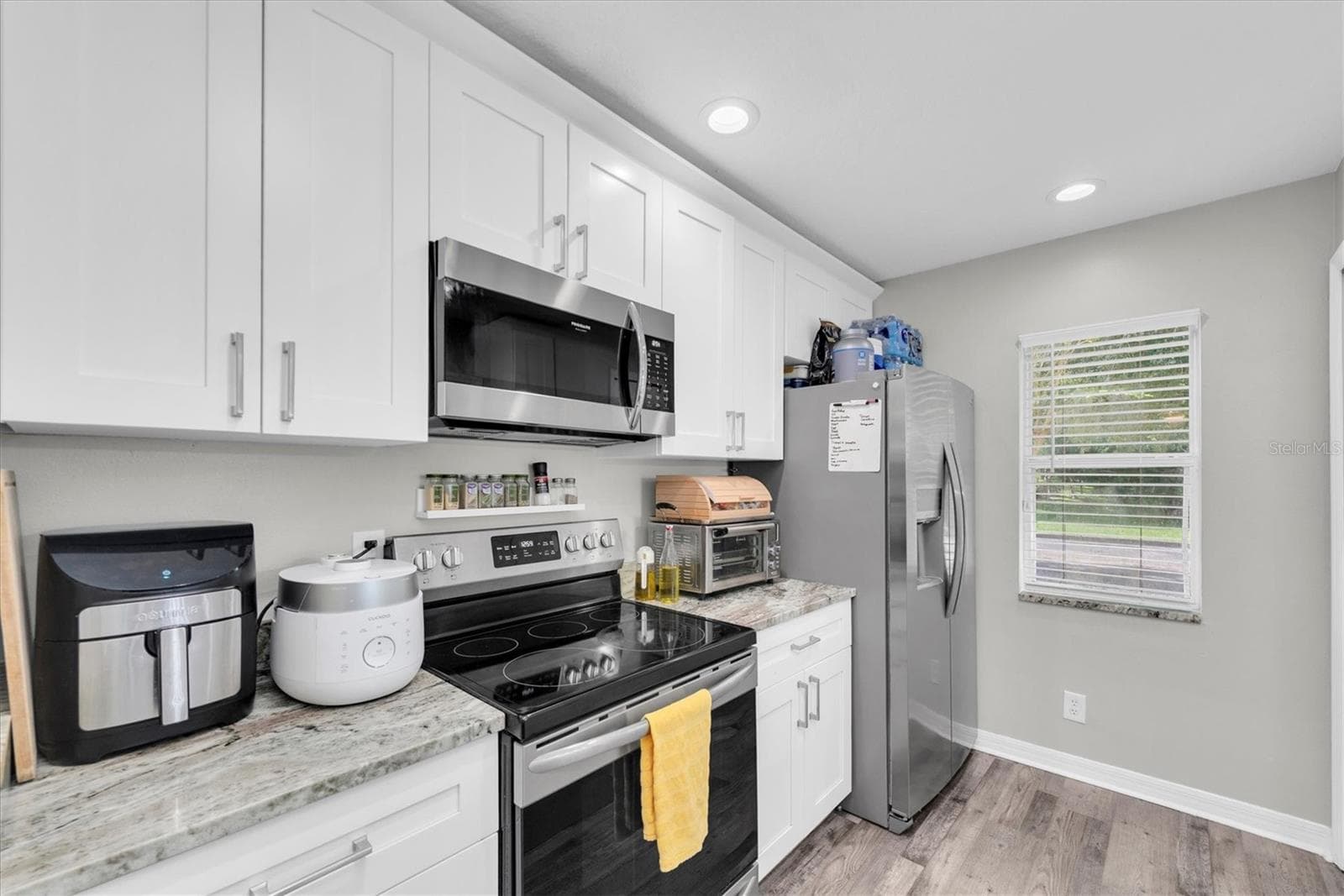 Townhouse at 9404 COOPERVILLE CT, TAMPA, photo 11 of 42