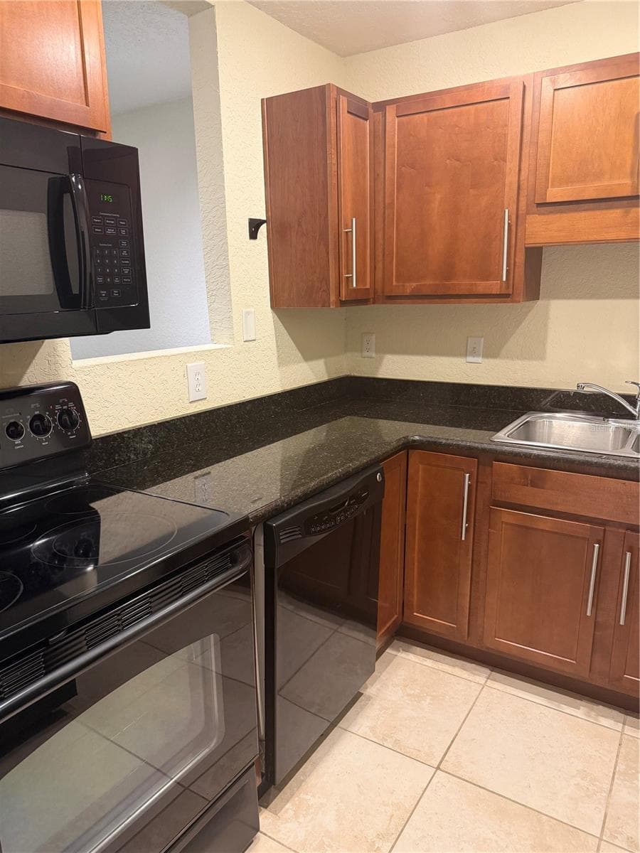 Condominium at 1928 CONWAY RD #14, ORLANDO, photo 3 of 27