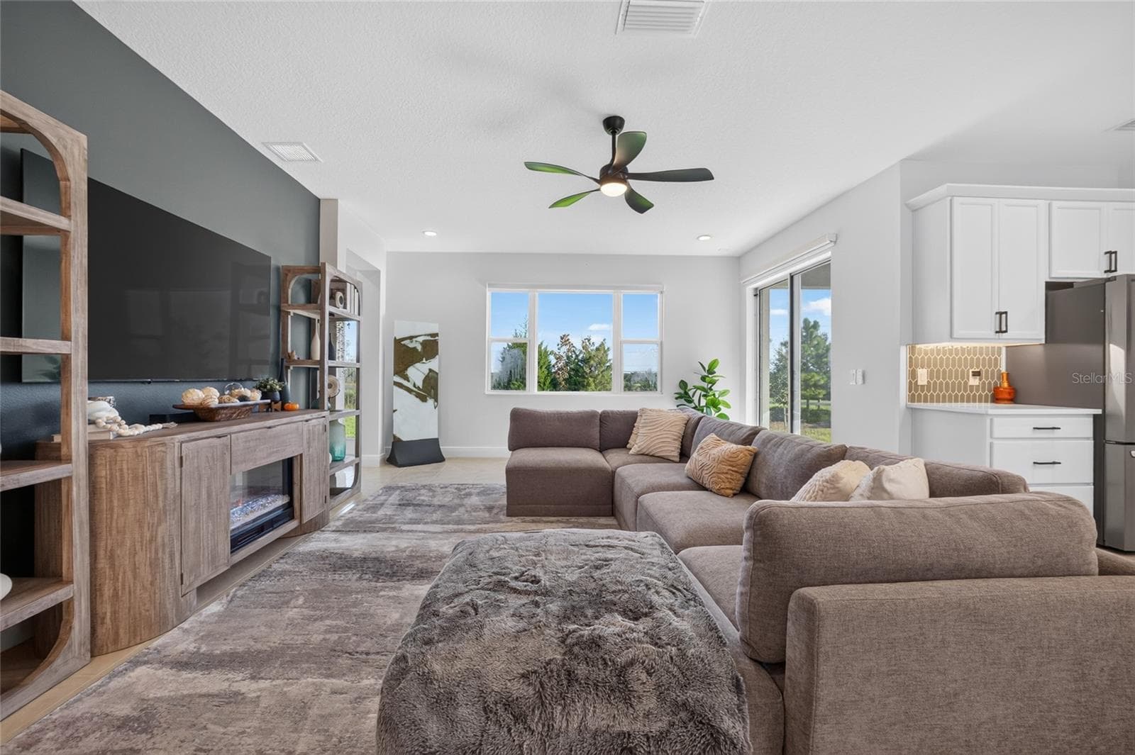 Single Family Residence at 7268 ROLLING LEAF RD, GROVELAND, photo 21 of 54