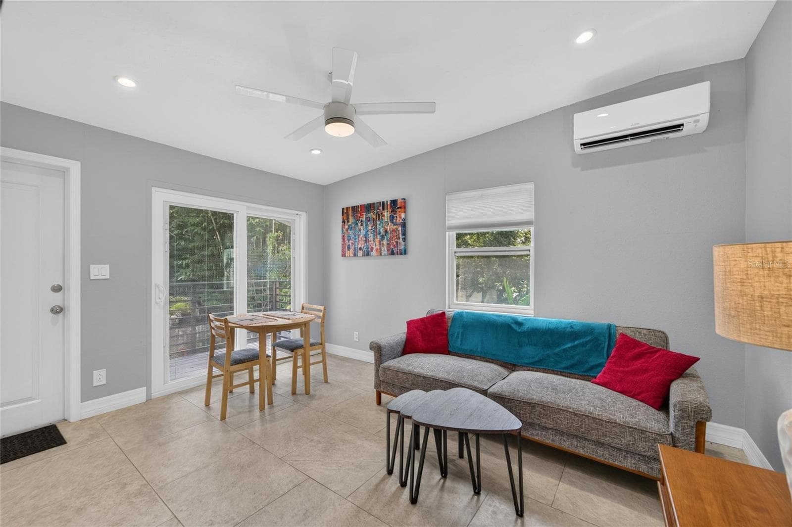 Unit C-couch folds into a Bed - 1236 13TH ST, SARASOTA