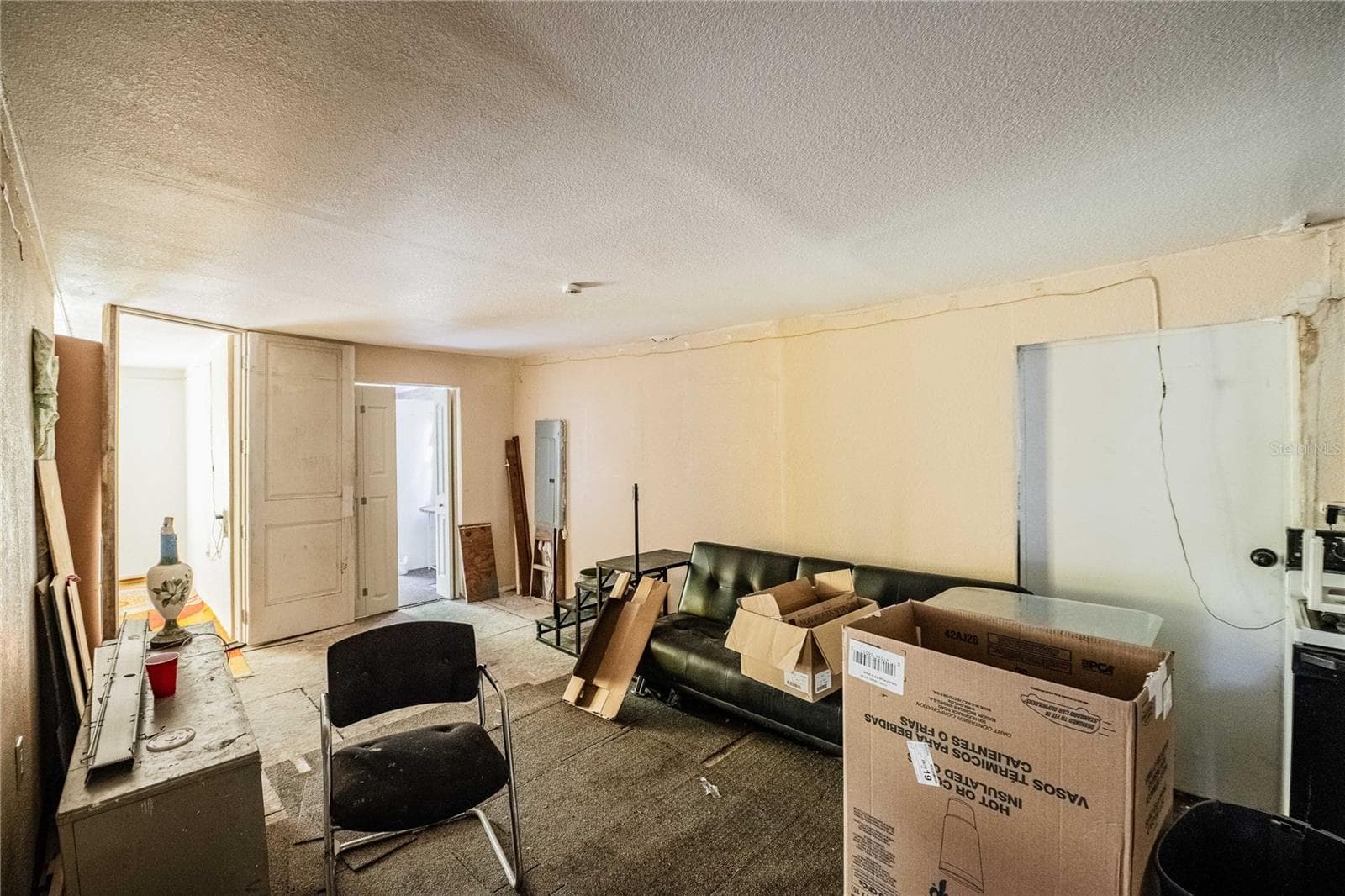 Mobile Home at 3312 LYNN DR, LAKELAND, photo 7 of 28