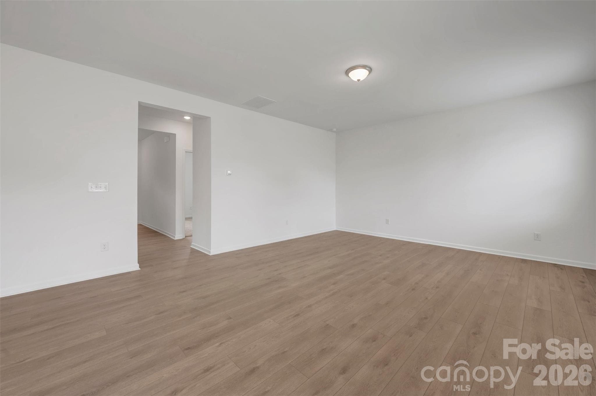 Family room - 629 Willoughby Park Drive, Monroe