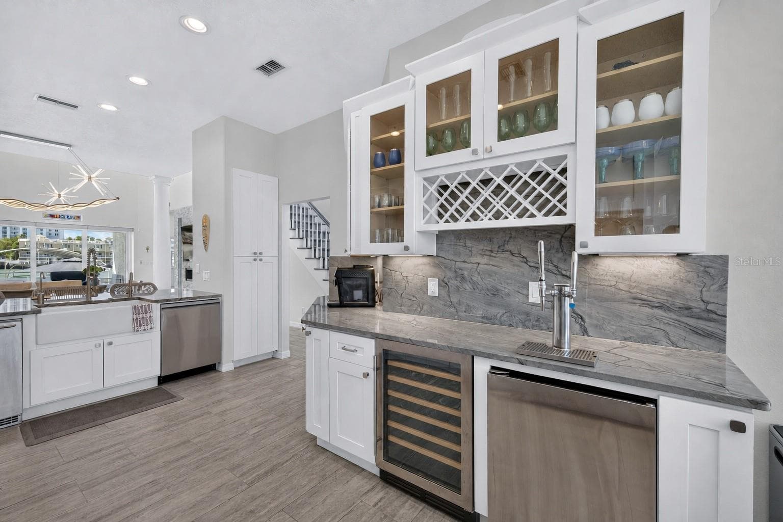 Single Family Residence at 141 BAYSIDE DR, CLEARWATER, photo 15 of 78