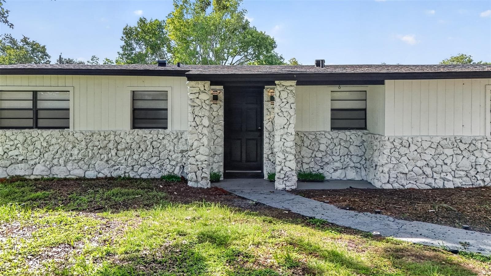Single Family Residence at 10810 GENEVIEVE ST, ORLANDO, photo 2 of 31