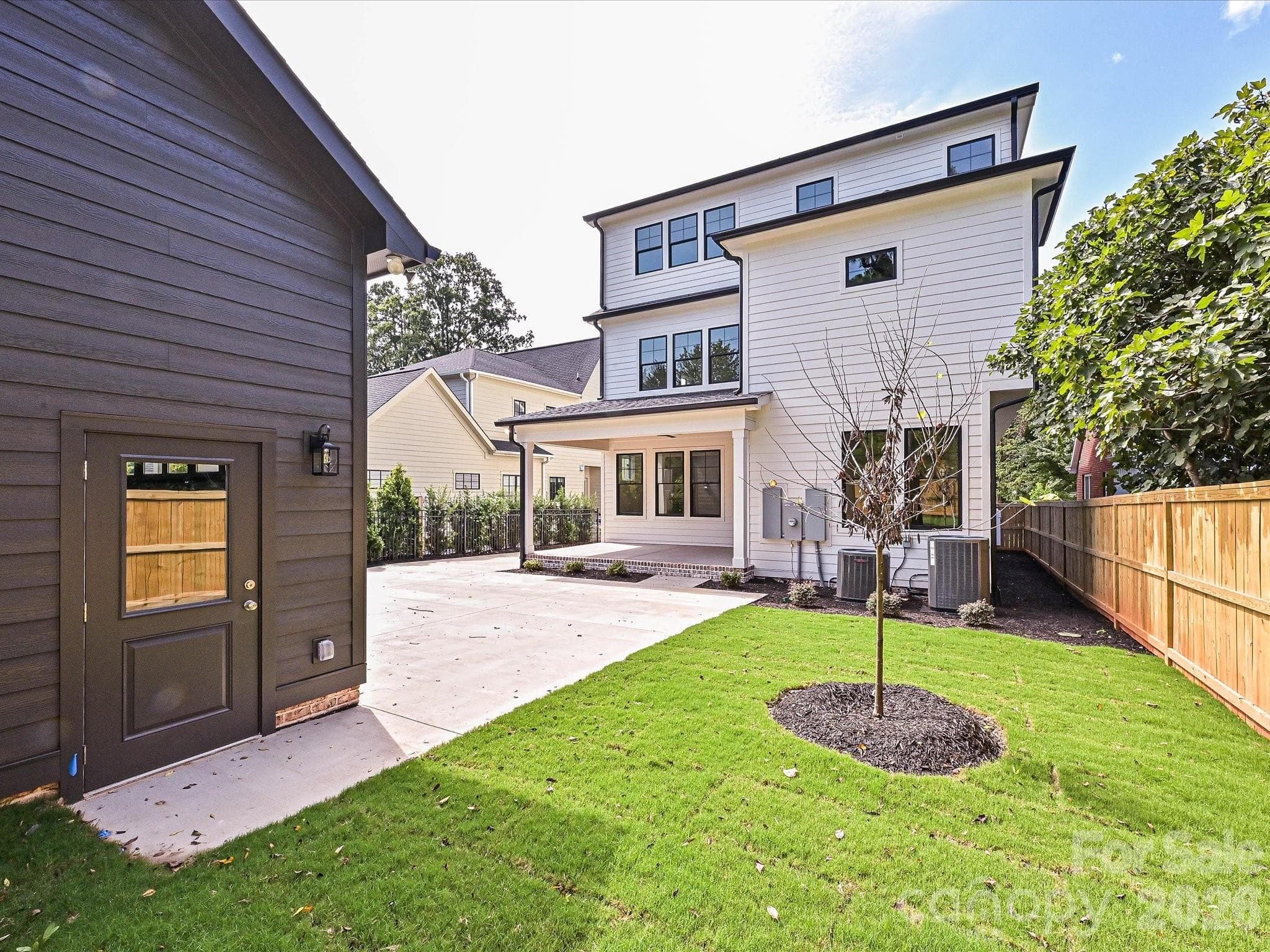 Single Family Residence at 2205 Shenandoah Avenue, Charlotte, photo 43 of 45