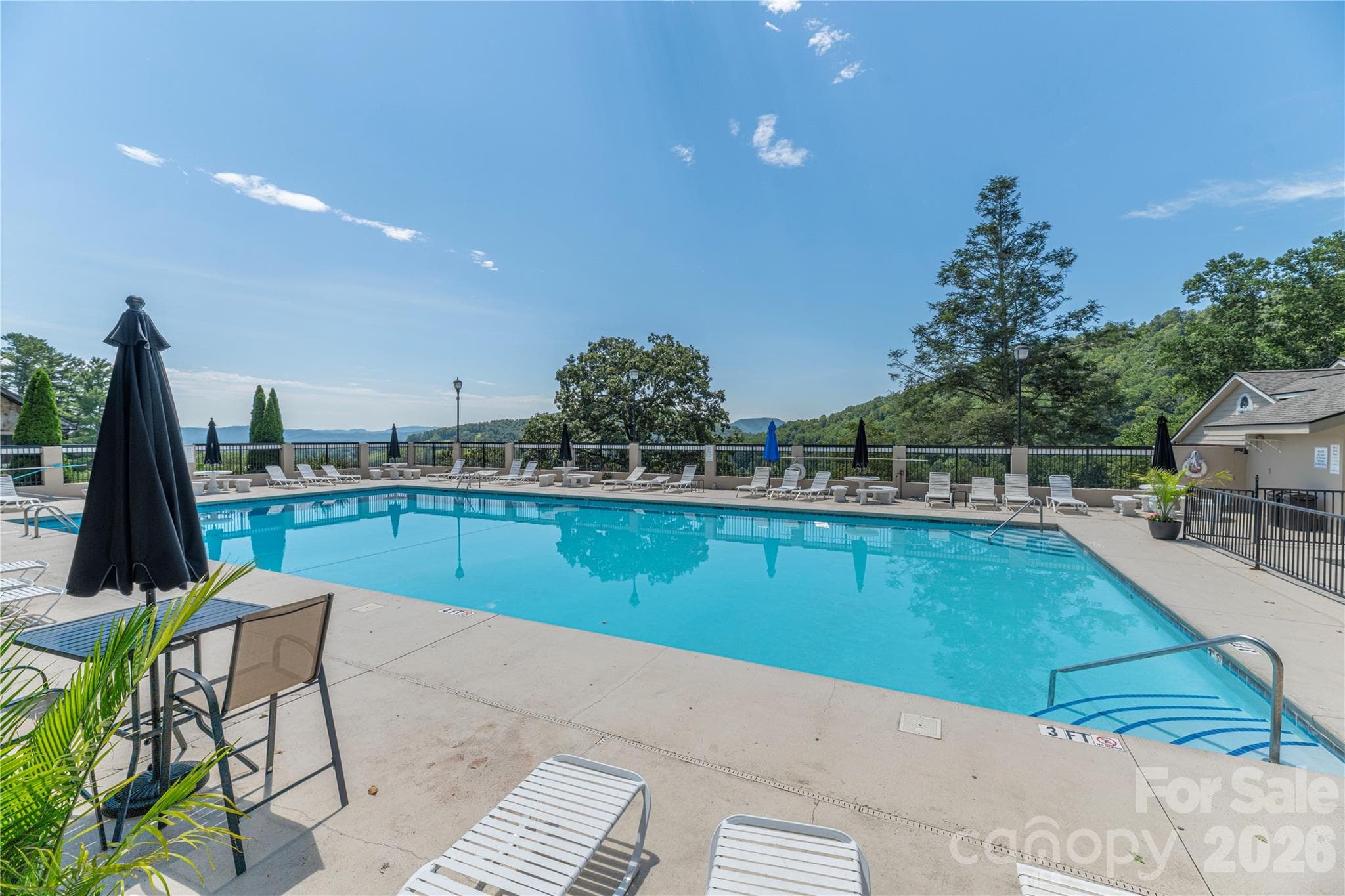 Enjoy your summers here - 116 Ivy Road, Mills River