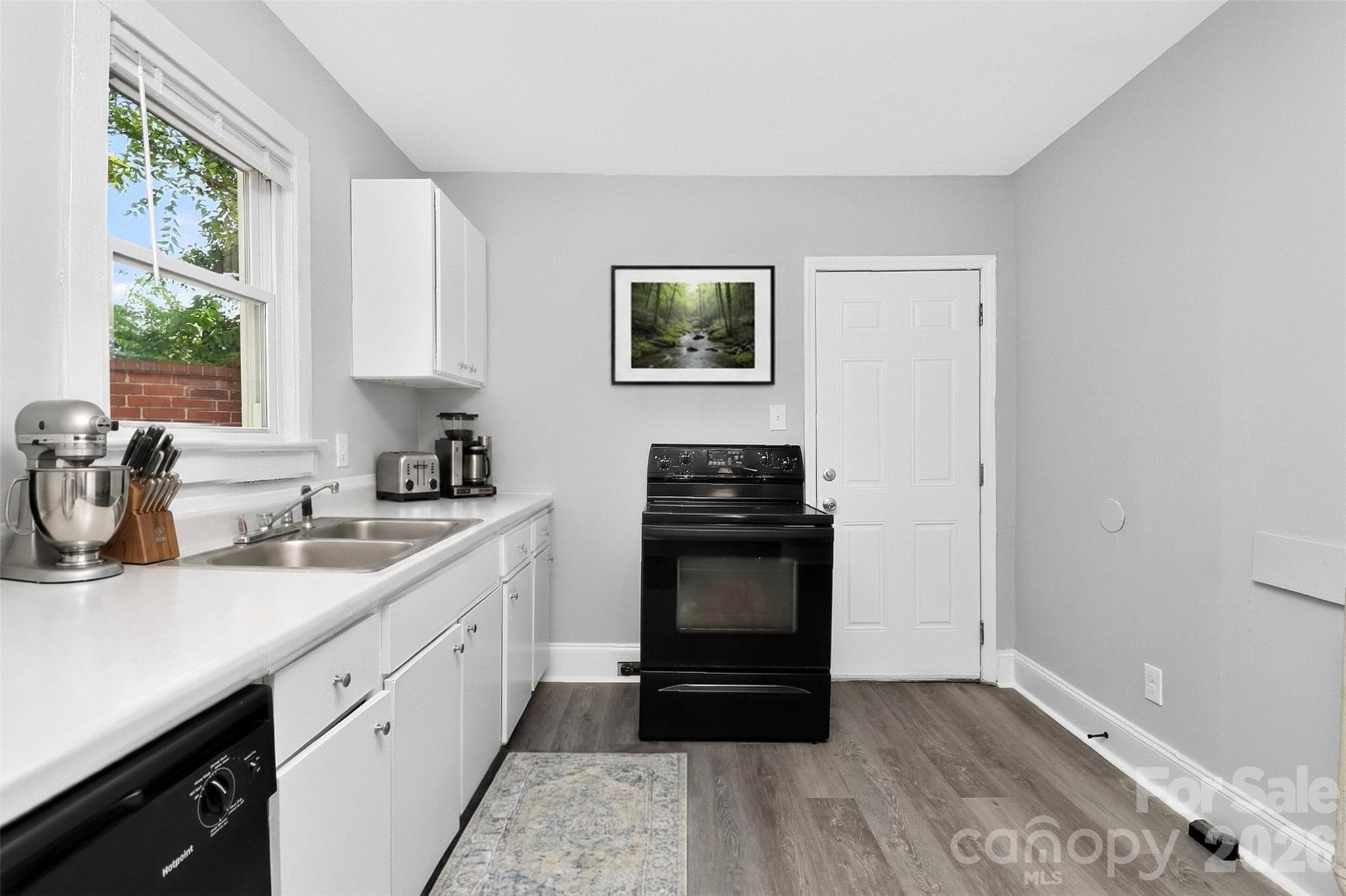 Virtually Staged - 2304 Kennesaw Drive, Charlotte