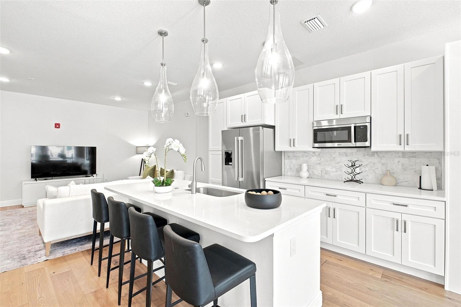 Condominium at 600 3RD AVE S #302, ST PETERSBURG, photo 31 of 52