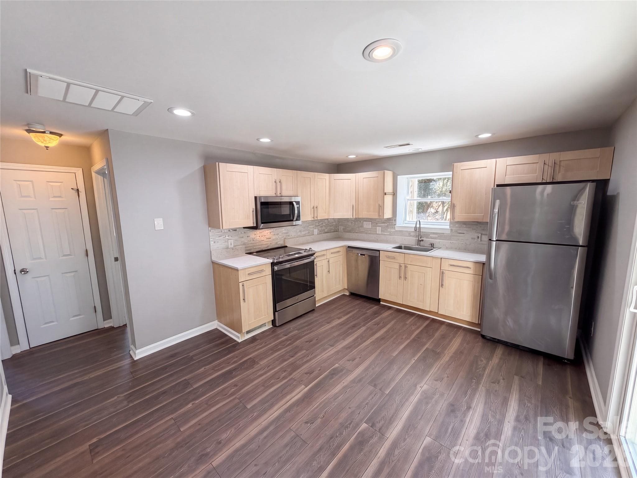 Single Family Residence at Charlotte, photo 22 of 59