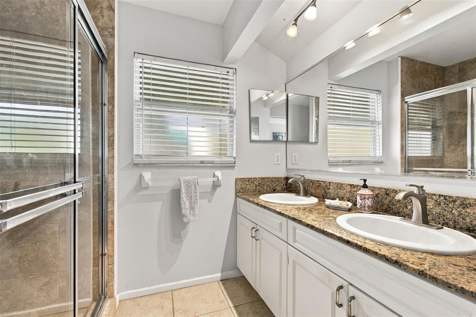 Townhouse at 836 PADUA LN, CLEARWATER, photo 31 of 55