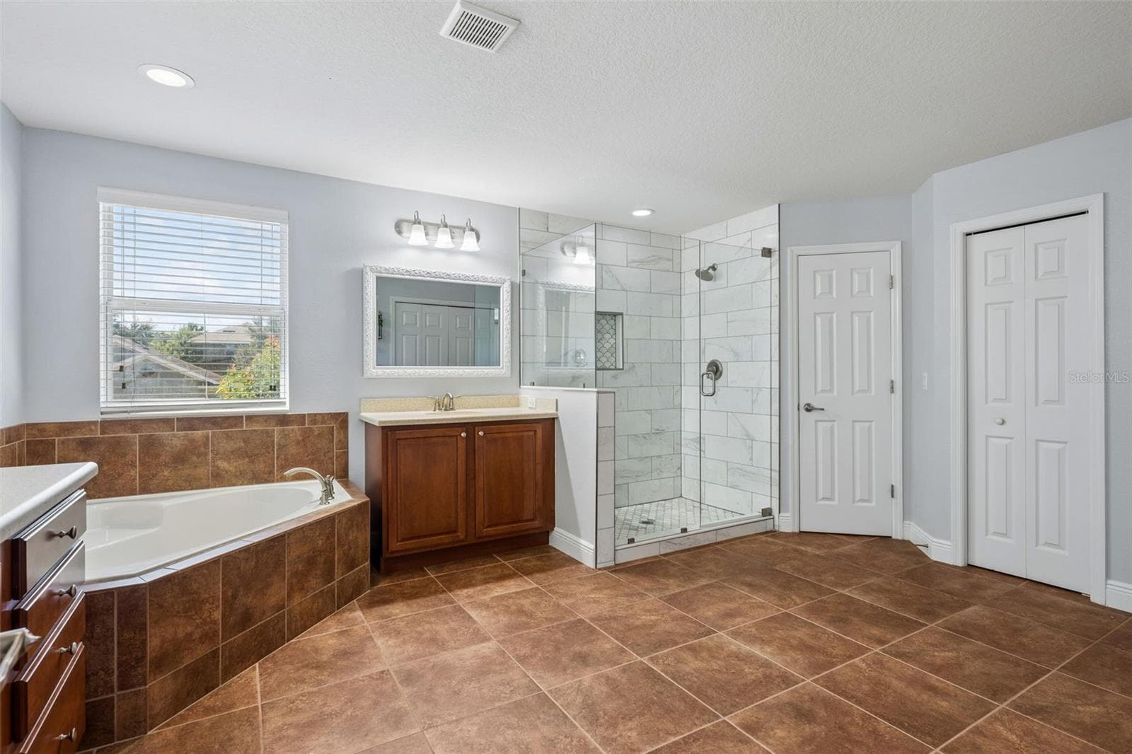 Single Family Residence at 30412 TOKARA TER, MOUNT DORA, photo 28 of 78