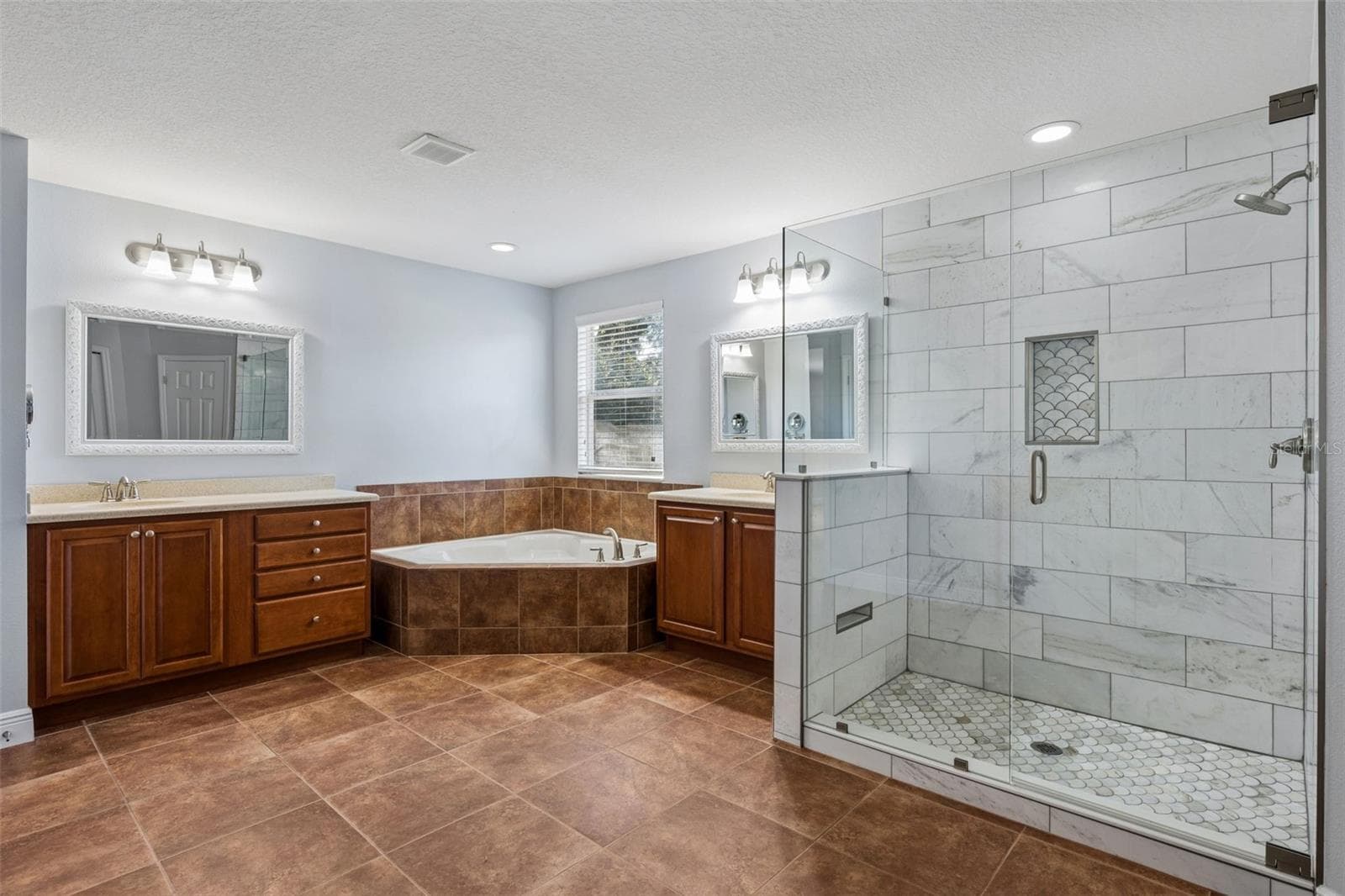 Single Family Residence at 30412 TOKARA TER, MOUNT DORA, photo 29 of 78