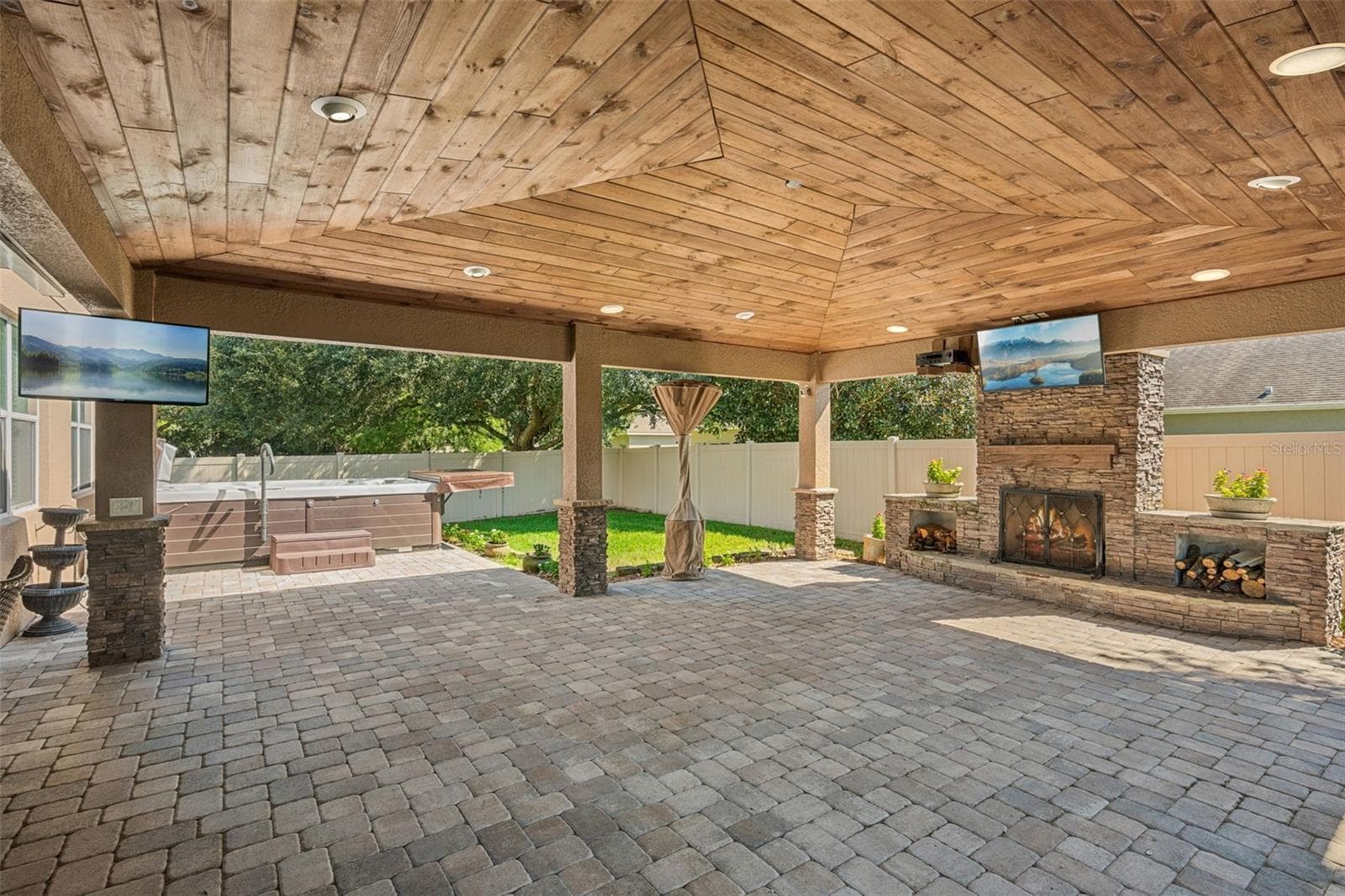 Single Family Residence at 30412 TOKARA TER, MOUNT DORA, photo 46 of 78